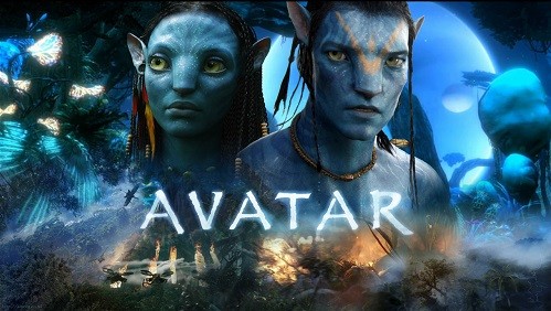 Nữ diễn viên Zoe Saldana trong vai Neytiri và nam diễn viên Sam Worthington trong vai Jake Sully trong phần 1 của "Avatar".