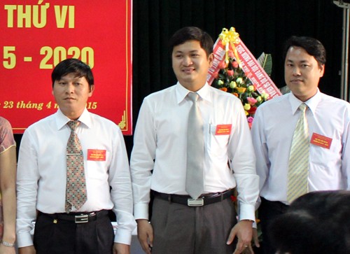Ông Lê Phước Hoài Bảo (giữa), được bổ nhiệm giám đốc Sở khi 30 tuổi. Ảnh: Sở Kế hoạch Quảng Nam.