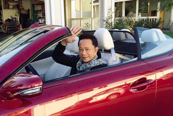 Thời kì hoàng kim, danh hài Bảo Chung có thú vui chơi xe thể thao và từng sở hữu tới 38 chiếc xe.