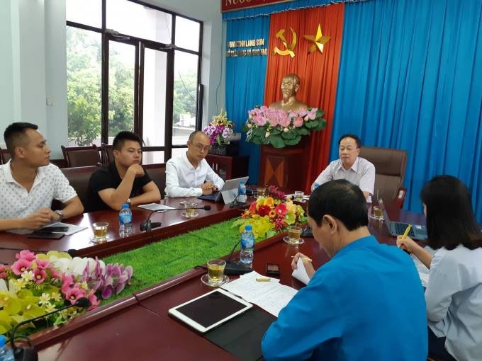 Giám đốc Sở GD&ĐT Lạng Sơn (giữa) khẳng định, chiều 20/7 sẽ có kết quả cung cấp cho báo chí *ảnh: PL