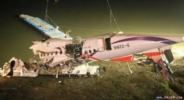 Tiết lộ mới nhất vụ máy bay Đài Loan rơi xuống sông