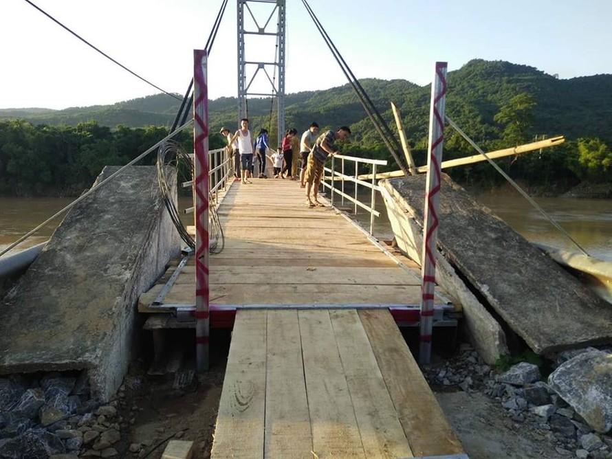 Cầu Chôm Lôm được nối lại, hơn 2.500 người dân có thể qua sông