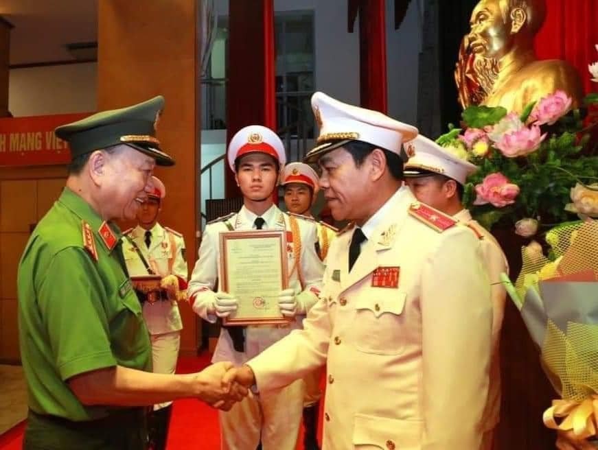 Giám đốc Công an tỉnh Nghệ An được thăng quân hàm Thiếu tướng