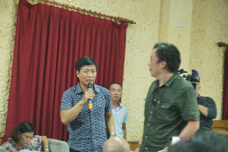Đạo diễn, diễn viên Nguyễn Quốc Tuấn nói rằng nghệ sỹ đấu tranh không chỉ vì lương, họ muốn có việc làm. Ảnh: Bảo Hân