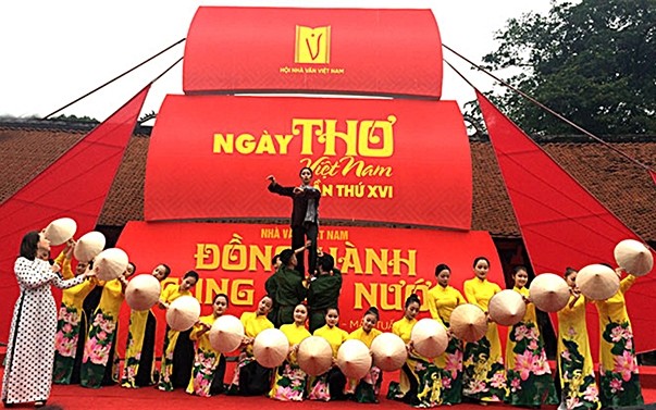 Không tổ chức Ngày thơ Việt Nam 2021