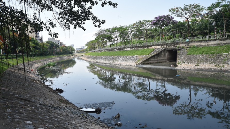Khởi công lắp đặt hệ thống cống dẫn nước thải từ sông Tô Lịch