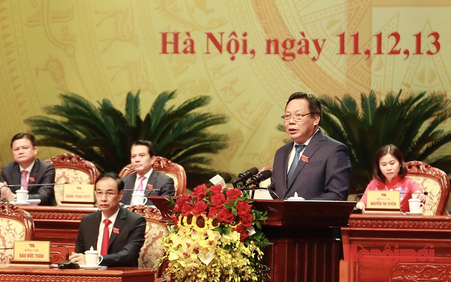 Trưởng ban Tuyên giáo Thành ủy Nguyễn Văn Phong tham luận tại Đại hội