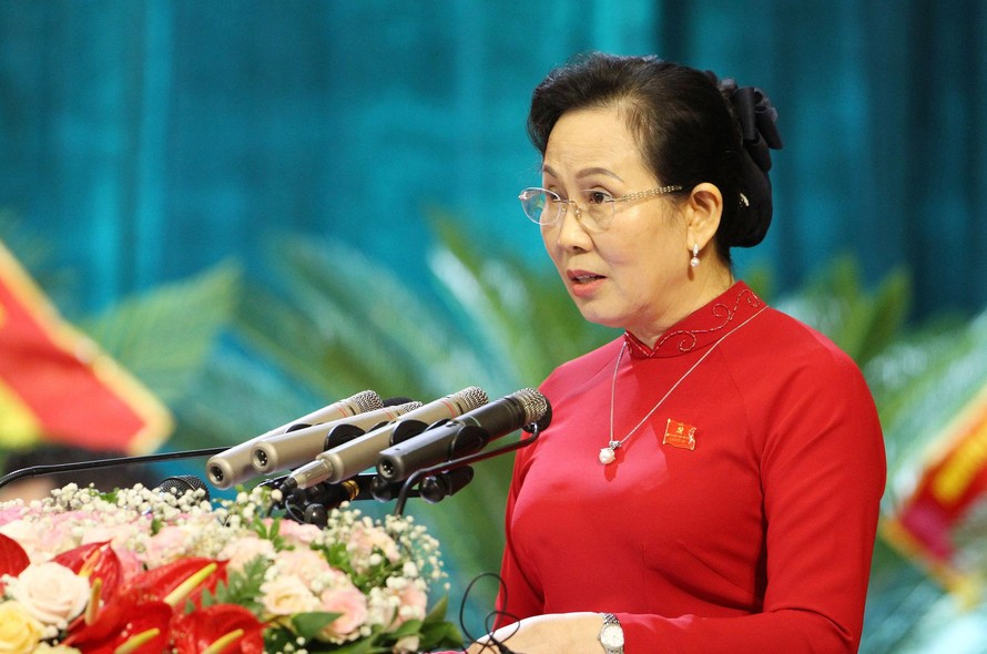 Bà Lê Thị Thủy tái cử giữ chức Bí thư Tỉnh ủy Hà Nam. Ảnh: Mạnh Thắng