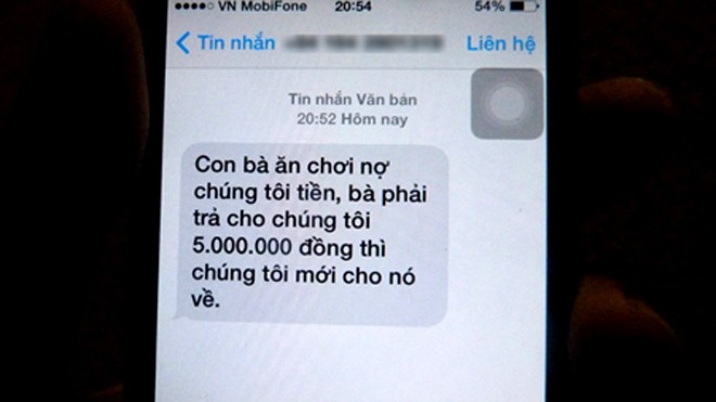 Tú liên tục nhắn tin đe dọa, bắt mẹ bạn gái chuyển tiền