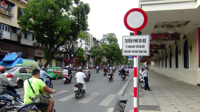 Hà Nội cấm ô tô hoạt động hàng loạt tuyến phố quanh Hồ Gươm