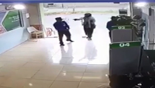 Người bịt mặt cầm súng vào ngân hàng xác định là thượng úy Công an huyện Triệu Sơn