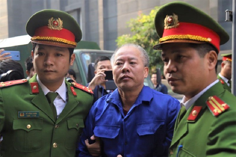 Bị cáo Nguyễn Văn Đông - kẻ giết cả nhà em trai.