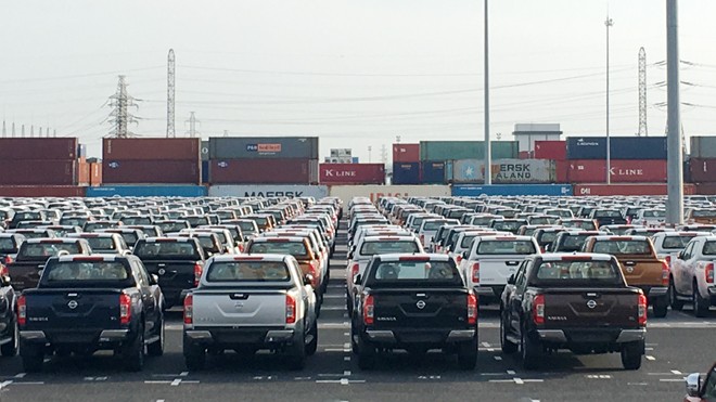 Lượng xe nhập khẩu tăng nhưng nguồn thu thuế của Hải quan sụt giảm vì các cam kết FTA đã ký kết