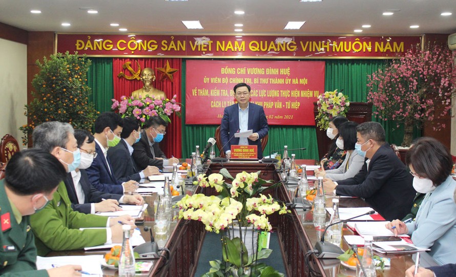 Bí thư Thành ủy Hà Nội Vương Đình Huệ tại cuộc làm việc với quận Hoàng Mai