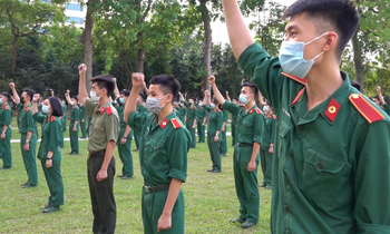 Đoàn viên thanh niên Học viện Quân y sẵn sàng tình nguyện tham gia công tác phòng, chống dịch tại các vùng dịch. Ảnh: Nguyễn Minh