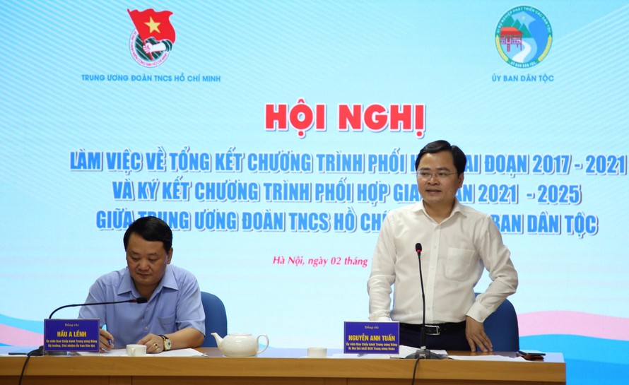 Bí thư thứ nhất T.Ư Đoàn Nguyễn Anh Tuấn phát biểu tại hội nghị.