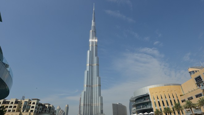 Tòa tháp Burl Khalifa thu hút sự quan tâm của du khách thế giới Ảnh: Hà Anh