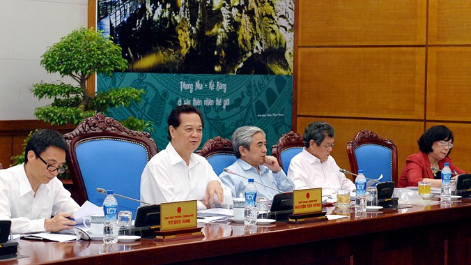 Thủ tướng Nguyễn Tấn Dũng chủ trì phiên họp đầu tiên của Ủy ban Quốc gia đổi mới Giáo dục và Đào tạo. Ảnh: Nhật Bắc