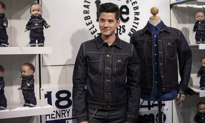 Hotboy Thái Lan lãng tử với thời trang jeans tự thiết kế