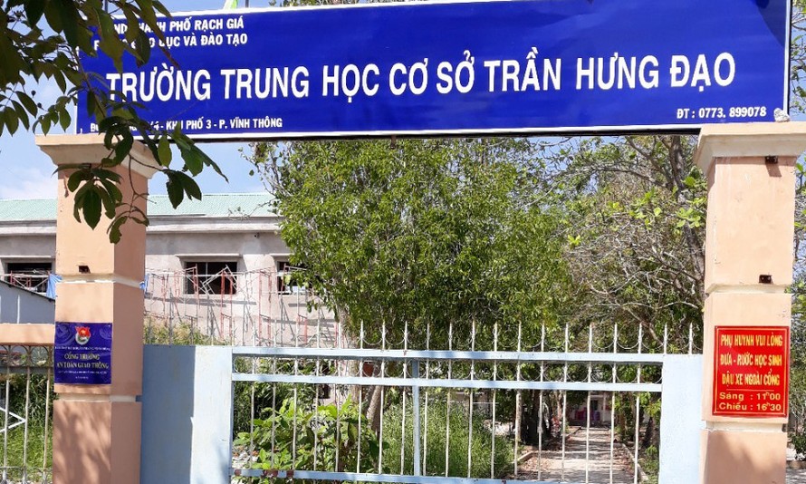 Trường THCS Trần Hưng Đạo, TP Rạch Giá, Kiên Giang nơi các nữ sinh đánh nhau.