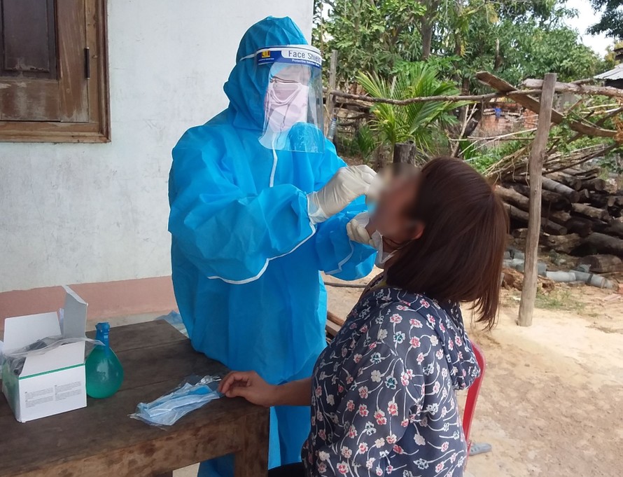 Ngành y tế Đắk Lắk lấy mẫu xét nghiệm người dân ở xã Ia Lốp huyện Ea Súp có liên quan đến ca bệnh ở Gia Lai