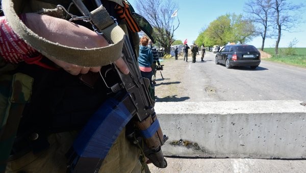 Ukraine nổ súng tấn công phe ly khai ở Sloviansk