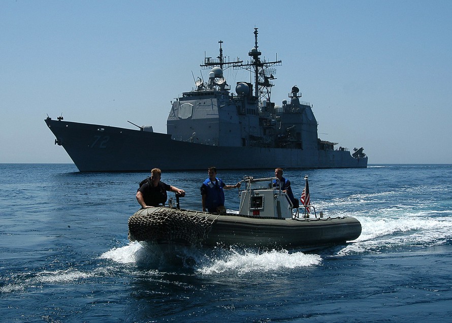 Tàu tuần dương mang tên lửa USS Vella Gulf 
