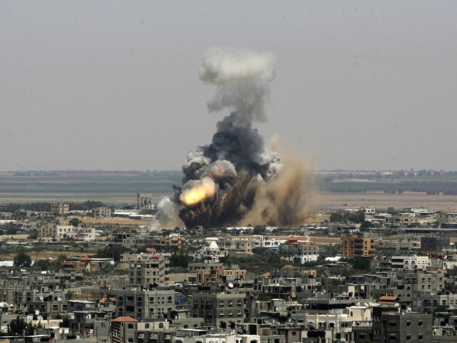 Dải Gaza hoang tàn bởi các cuộc không kích của Israel