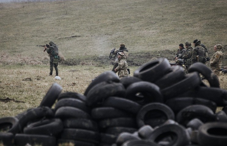 Ông Poroshenko: ‘Chiến tranh ở Donbass có thể bắt đầu bất cứ lúc nào’