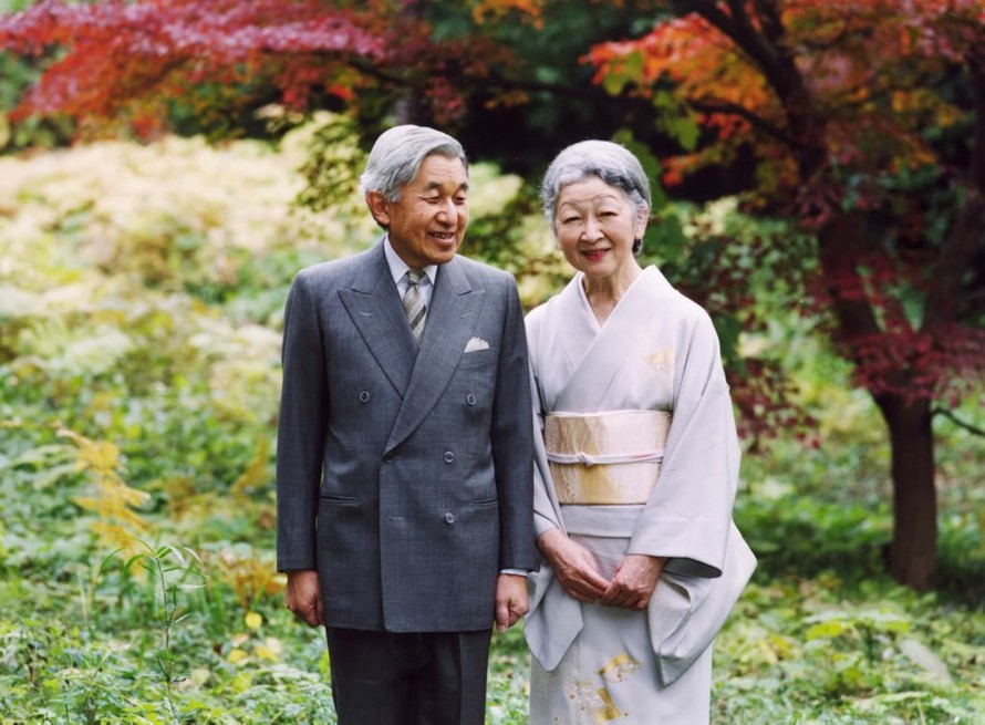 Nhà vua Nhật Bản Akihito (trái) và Hoàng hậu Michiko (phải). Ảnh: HawaiImagazine