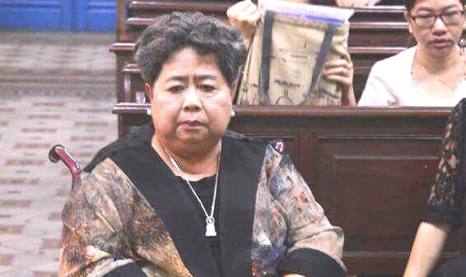 Bà Hứa Thị Phấn trong một lần dự phiên tòa “đại án” VNCB. Ảnh: Tân Châu.