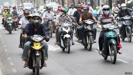 90% người dân Hà Nội đồng ý cấm xe máy, có chính xác?