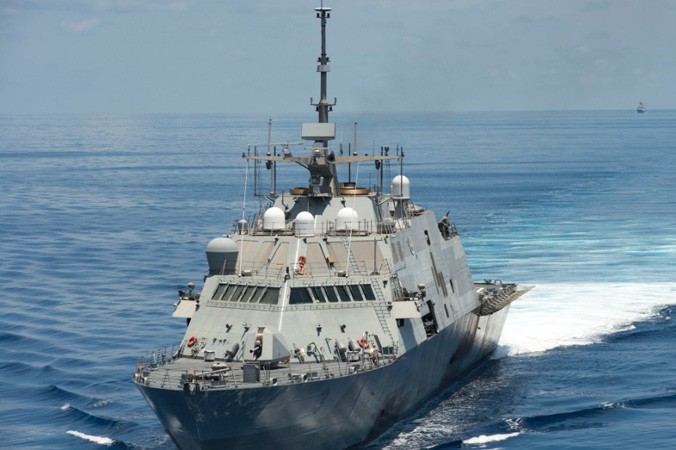 Tàu chiến USS Fort Worth của hải quân Mỹ. Ảnh: CNN.