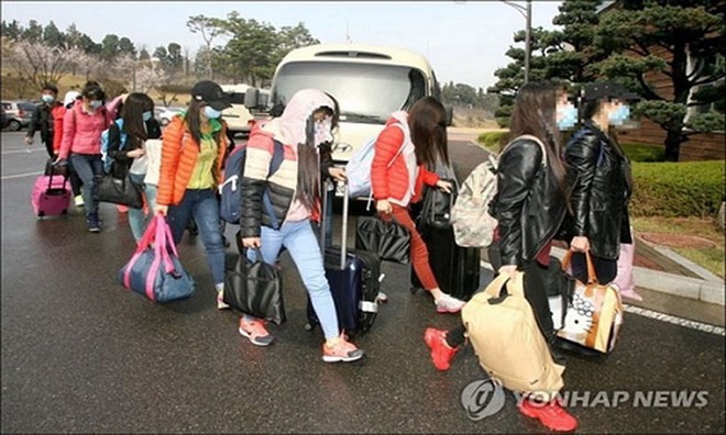 Một nam quản lý nhà hàng dẫn theo 12 nữ nhân viên Triều Tiên trốn sang Hàn Quốc hôm 7/4.