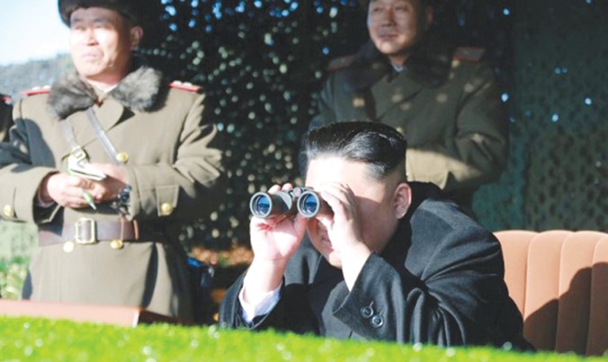 Nhà lãnh đạo Triều Tiên Kim Jong-un chỉ đạo cuộc tập trận của một tiểu đoàn đặc nhiệm. Ảnh: KCNA (phát ngày 11/12)