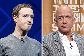 Mark Zuckerberg (trái) và Jeff Bezos, hai trong số những người giàu nhất hành tinh. Ảnh: time.com
