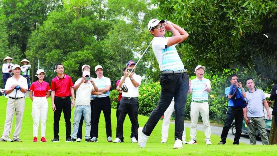 Bảo Long đặt mục tiêu trở lại ngôi vương tại Tiền Phong Golf Championship 2020.