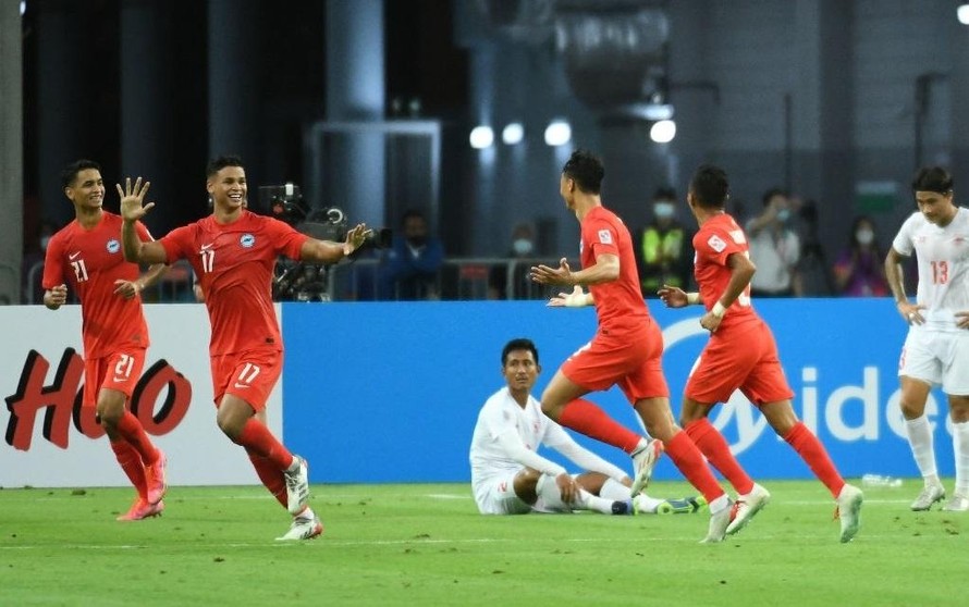 Đè bẹp Myanmar, Singapore khởi đầu như mơ ở AFF Cup
