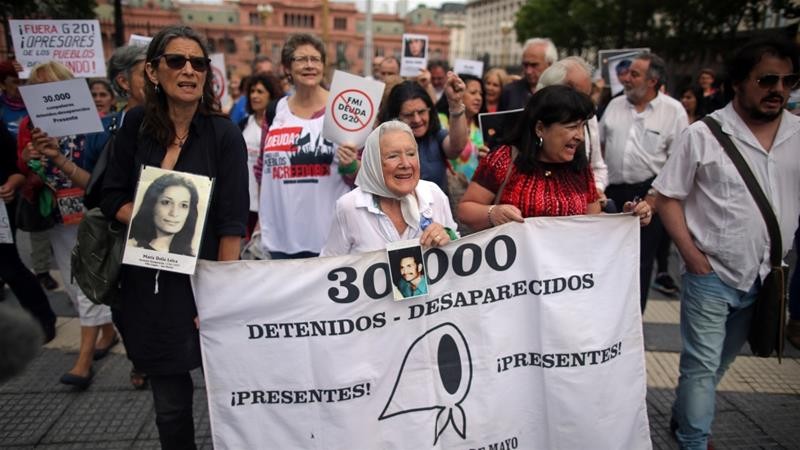 Đoàn người biểu tình phản đối Hội nghị G20 phần lớn là những bà mẹ đã mất con cháu