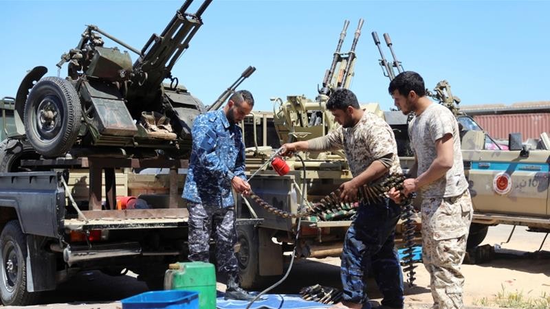 Liên Hợp Quốc cho biết, cuộc giao tranh giữa quân đội Tripoli và lực lượng miền đông của tướng Haftar đã khiến gần 10.000 người phải đi sơ tán