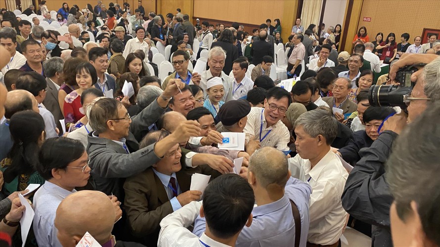 Hội Nhà văn Việt Nam nhiệm kỳ X (2020-2025) bầu ra Ban Chấp hành mới gồm 11 thành viên. Ảnh: Kỳ Sơn 