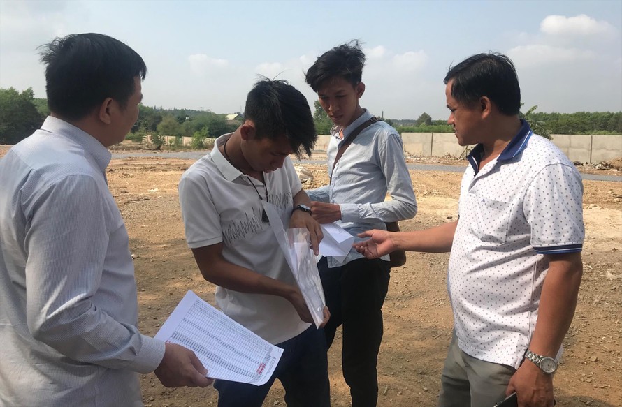 Nhân viên môi giới khẳng định khách hàng bôi trơn lãnh đạo xã Phước Tân 5 triệu đồng là tự do xây dựng 