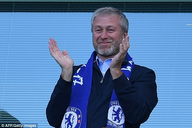 Tỷ phú Roman Abramovich sang Italia mua cầu thủ cho Chelsea