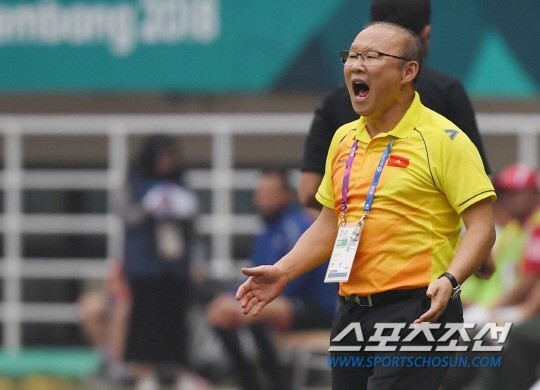Báo Hàn Quốc tiếc cho thầy trò Park Hang Seo