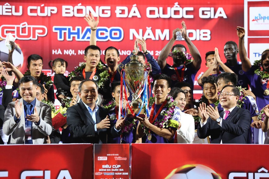 CLB Hà Nội đoạt Siêu cúp Quốc gia-cúp THACO 2018. Ảnh: Như Ý