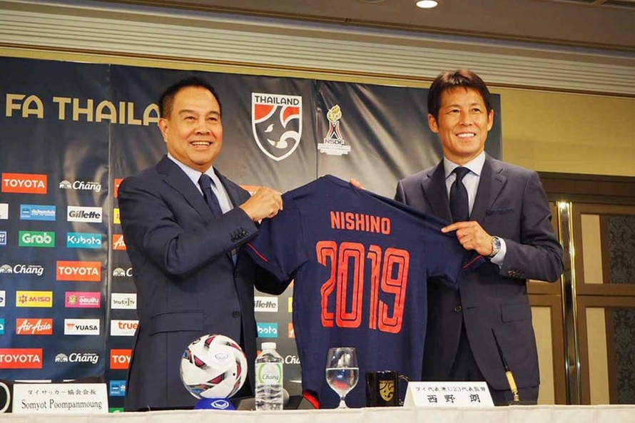 Bóng đá Thái Lan chưa khởi sắc dù chiêu mộ HLV đẳng cấp như Akira Nishino.
