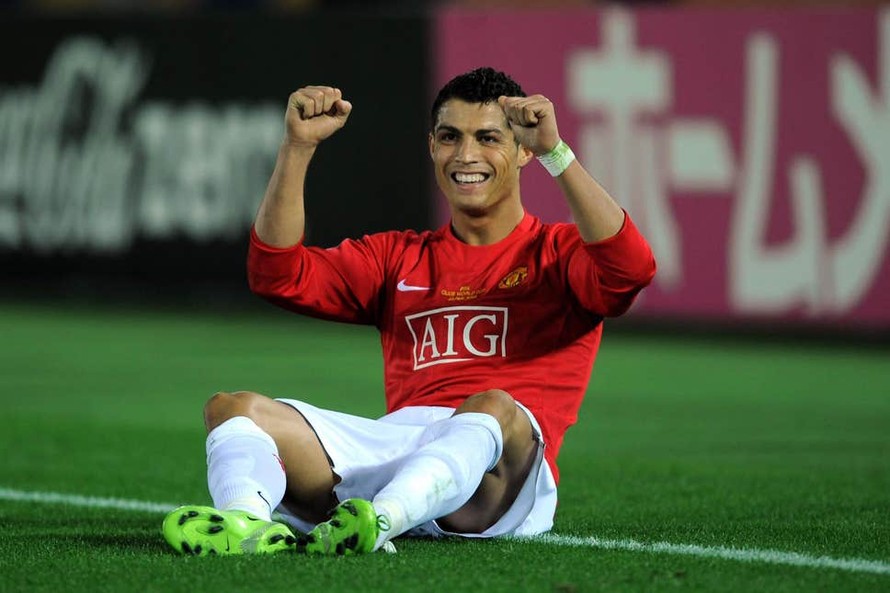 Cristiano Ronaldo đã có mọi thứ trong màu áo M.U.