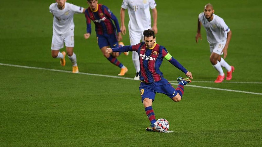 Messi tạo kỳ tích ở Champions League.