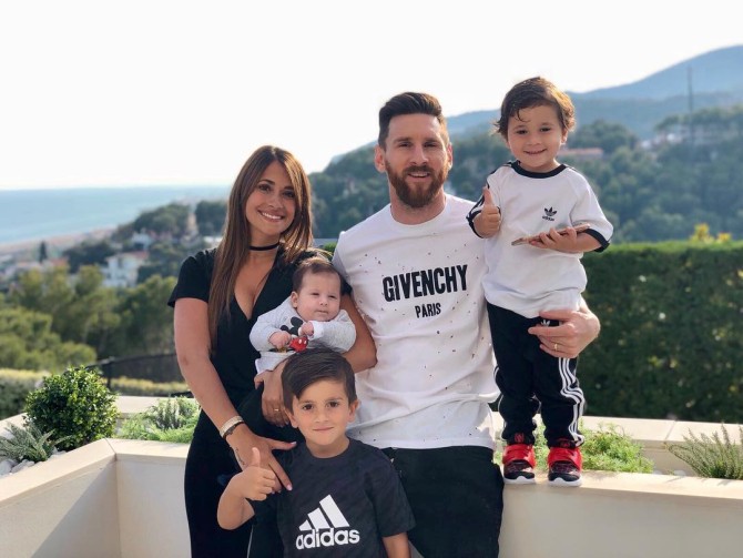 Cuộc sống thượng hạng của Messi ở Barcelona