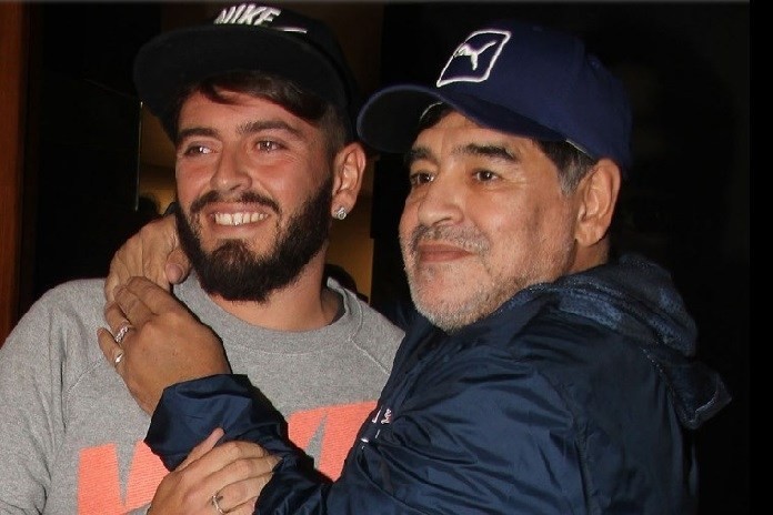 Con rơi của Maradona: 'Đội trưởng trong tim con không bao giờ chết'
